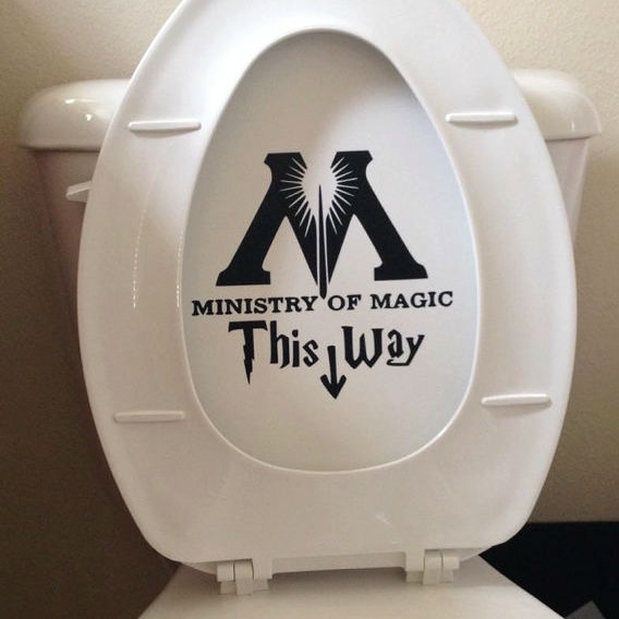 minitry-of-magic-toilet-decal-2