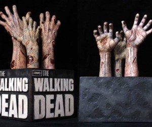 The Walking Dead Bookends – Guaranteed to  keep your zombie apocalypse needs satisfied until season 4.