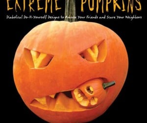 Extreme Pumpkins Book – Diabolical do it yourself designs to amuse your friends and scare your neighbors!  