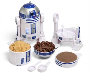 Star Wars R2D2 Measuring Cup Set – Now they’re handy in the kitchen, is there anything a droid can’t do?  