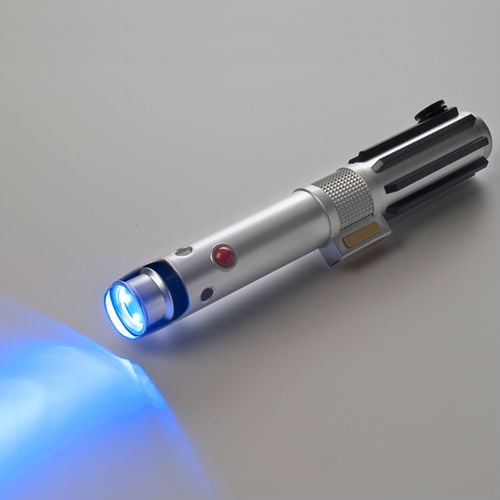 lightsaber-flashlight-2