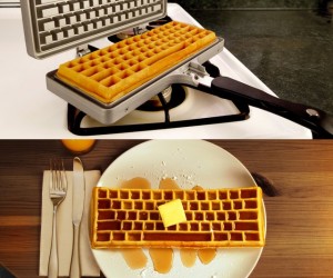 Keyboard Waffle Maker! – CTRL+ALT+DELicious!