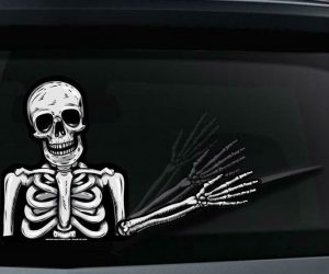 Skully The Skeleton Wiper Tag Decal – Drivers are going to die laughing when they experience Skully the skeleton waving at them at a stoplight.  If you want your vehicle to