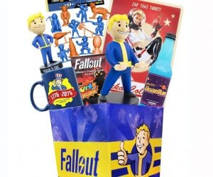 Tip back a cool Nuka Cola and brace yourself for the wondrous contents of the Fallout LookSee Box! This value-priced bundle contains $100 worth of cool Fallout collectibles! Conveniently packaged in