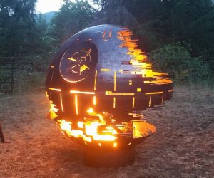 Star Wars Death Star Fire Pit – This IS the fire pit you’re looking for. Made from 1/4″ thick carbon steel and precision cut, using advanced manufacturing techniques.