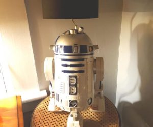 Star Wars R2D2 Table Lamp – Unique Lamp for Star Wars Fans!