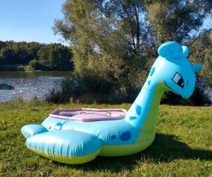Lapras Pool Float – You can now ride your very own water-type Pokemon!