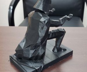Darth Vader Pen Holder – The Force is strong with this Darth Vader pen holder!